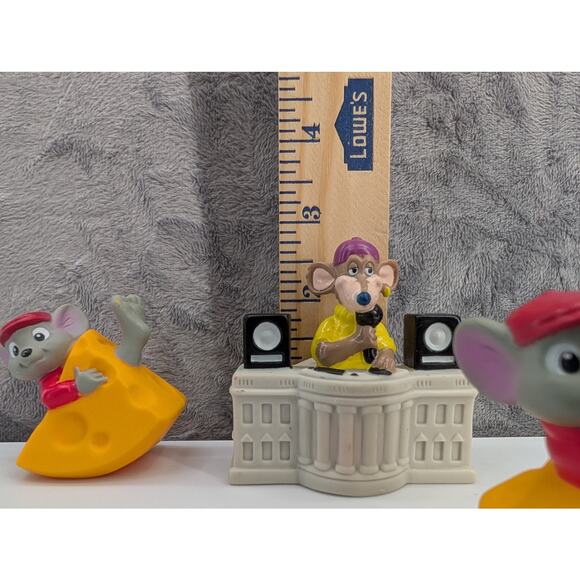 DJ Capital critter Burger King Kids Club 1992 & 2 Disney Rescuers' Bernard 2" - Picture 13 of 13